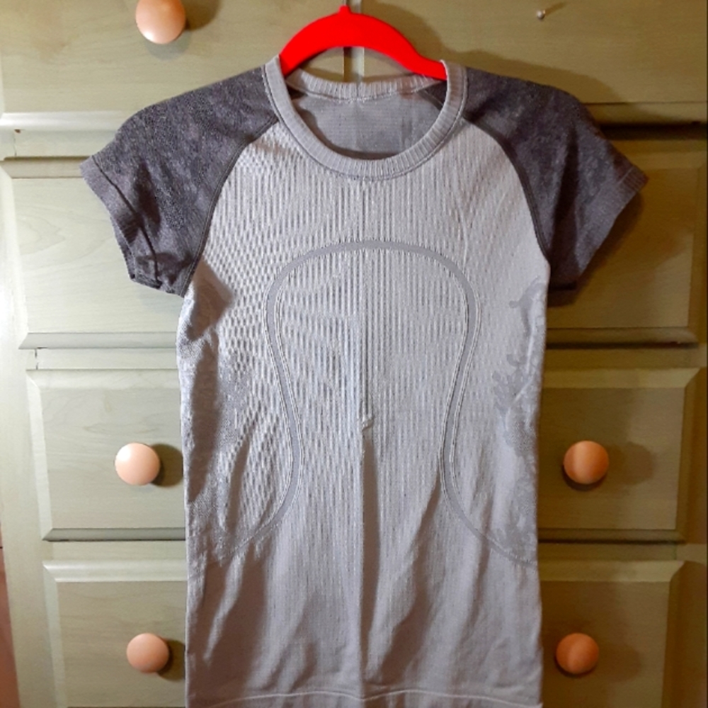 Lululemon shirt